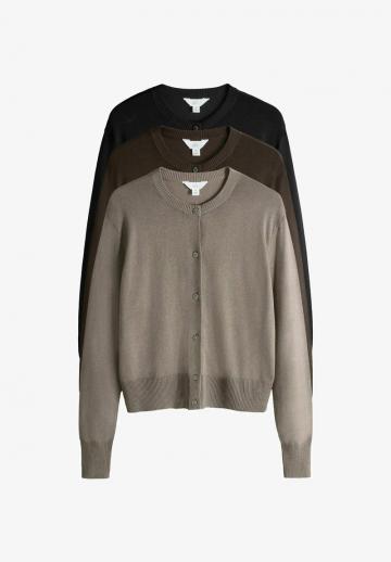 Вязаный жилет