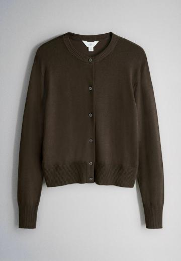 Вязаный жилет