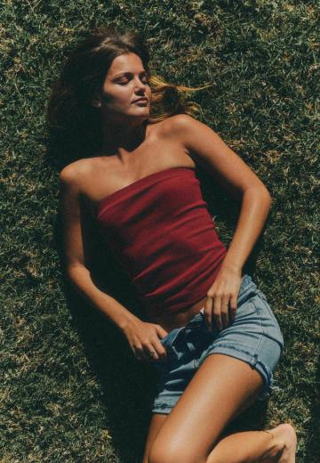 Топ без бретелек