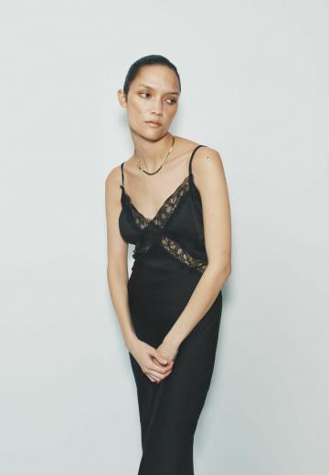 Платье футляр