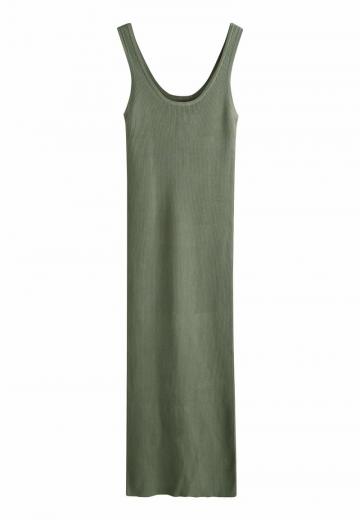 Вязаное платье