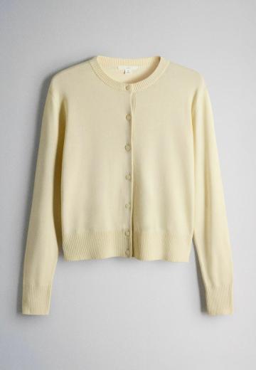 Вязаный жилет