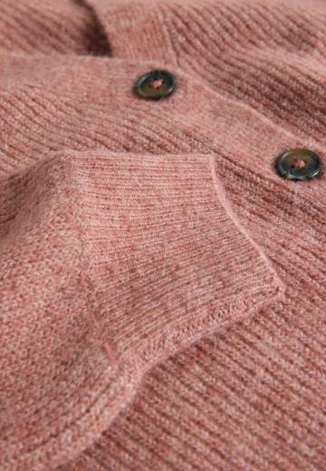 Вязаная кофта