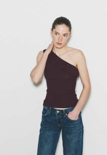 Топ на одно плечо