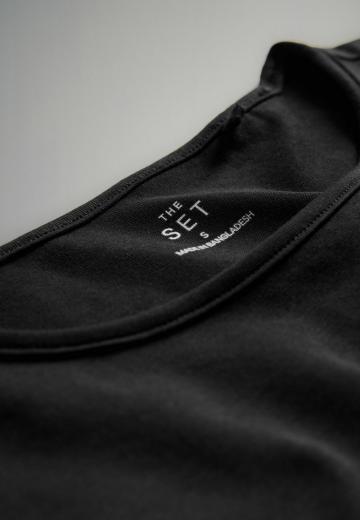 Топ на бретельках