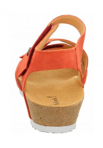 Босоножки на танкетке