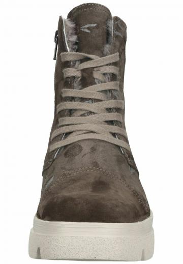 Зимние ботинки