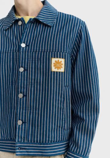 Джинсовая куртка