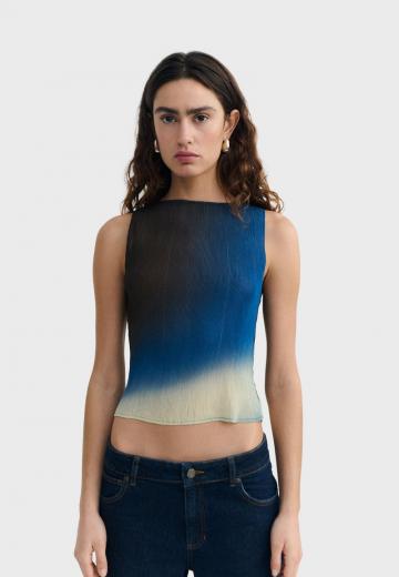 Блузка без рукавов