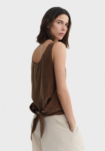 Блузка без рукавов