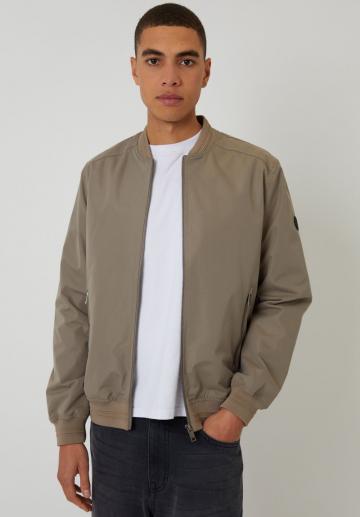 Куртка бомбер