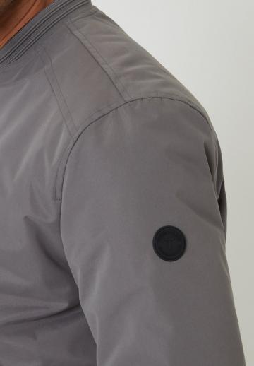 Куртка бомбер