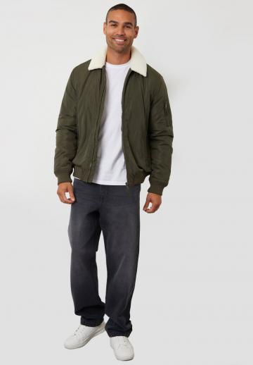 Куртка бомбер