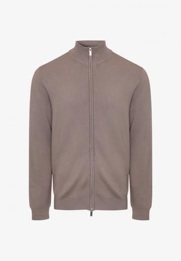 Вязаная кофта