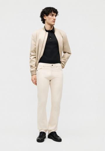 Прямые джинсы