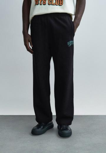 Спортивные штаны