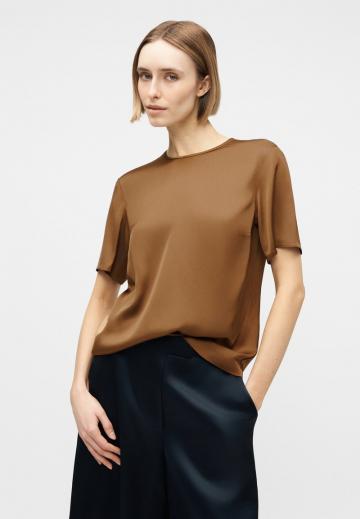 Атласная блузка