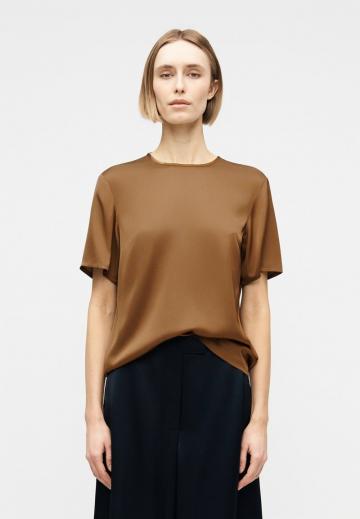 Атласная блузка