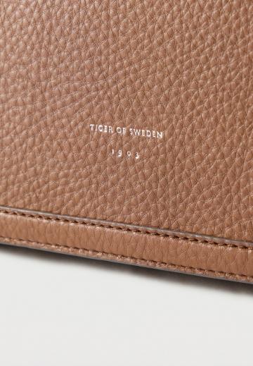 Кожаная сумка