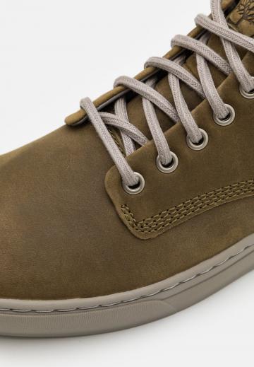 Высокие кеды