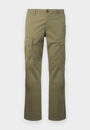 Брюки с накладными карманами