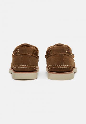 Ботинки на шнуровке