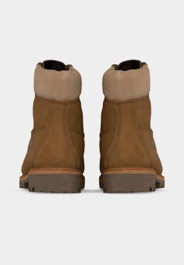 Ботинки на шнуровке