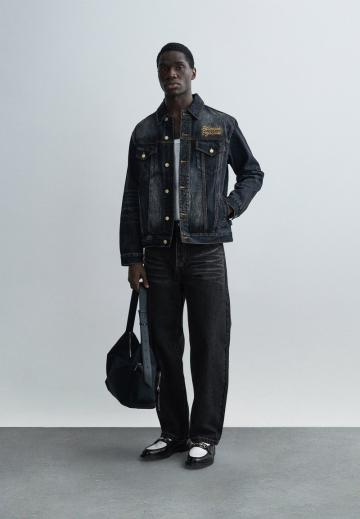 Прямые джинсы