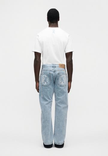 Прямые джинсы