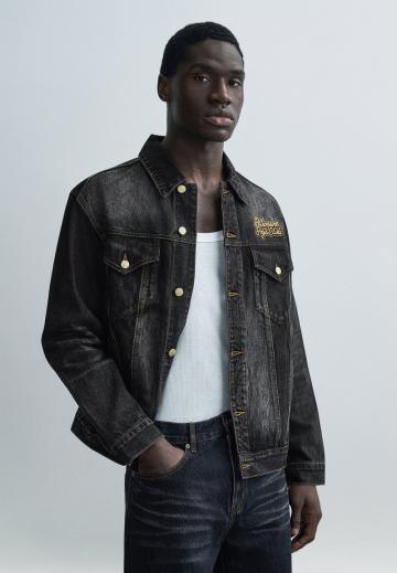 Джинсовая куртка