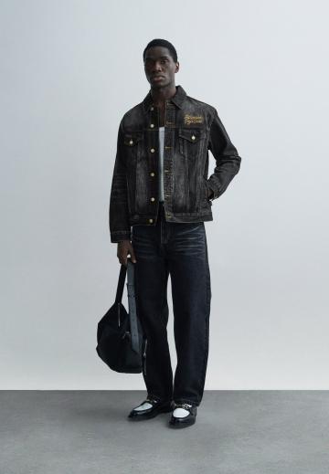 Джинсовая куртка