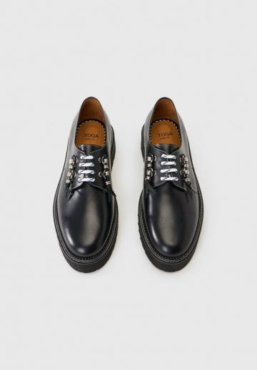 Ботинки на шнуровке