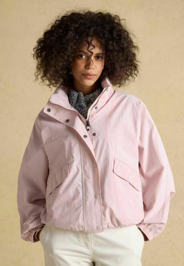 Куртка с накладнымит карманами