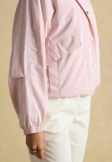 Куртка с накладнымит карманами