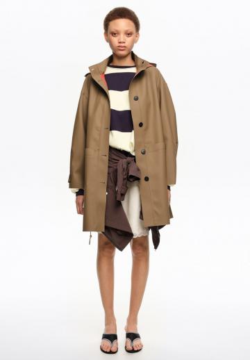 Короткое пальто