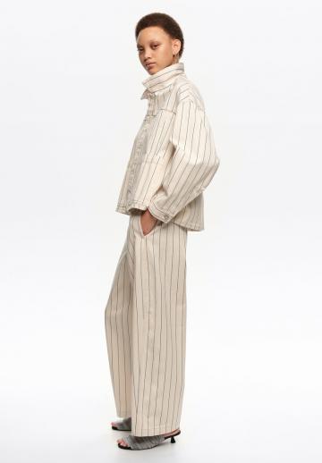 Свободные джинсы