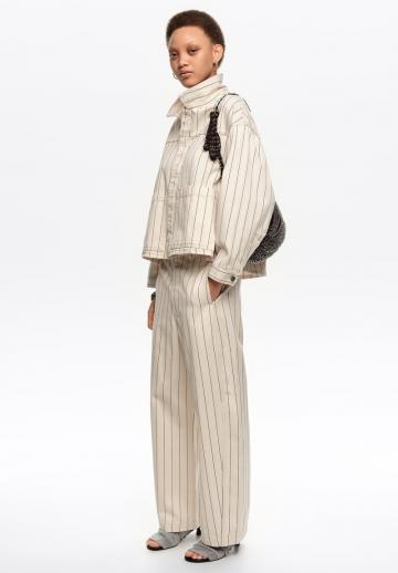 Джинсовая куртка