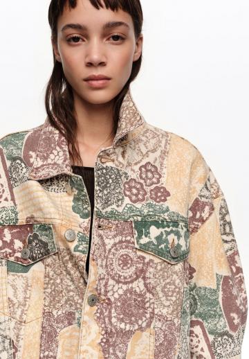 Короткое пальто