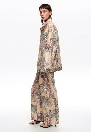 Короткое пальто