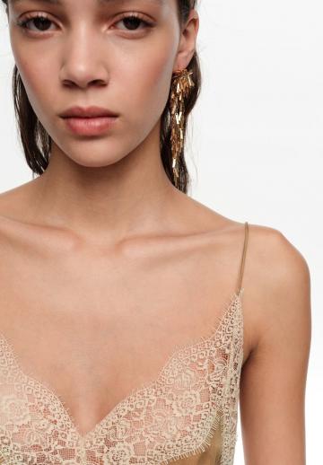 Топ на бретельках