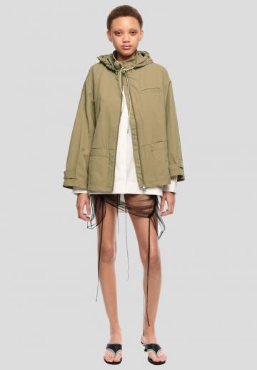 Куртка с накладнымит карманами