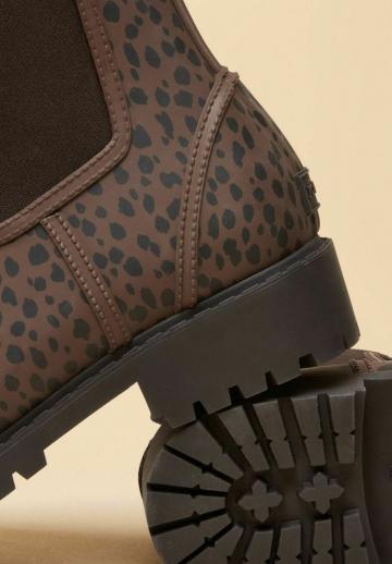 Резиновые сапоги