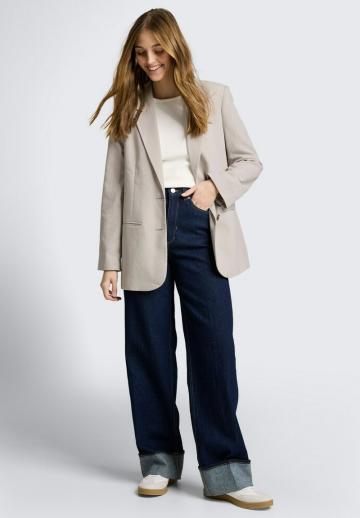 Короткое пальто