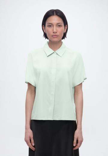 Атласная блузка