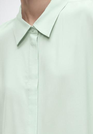 Атласная блузка