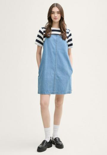 Джинсовый комбинезон