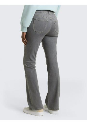 Клешеные джинсы