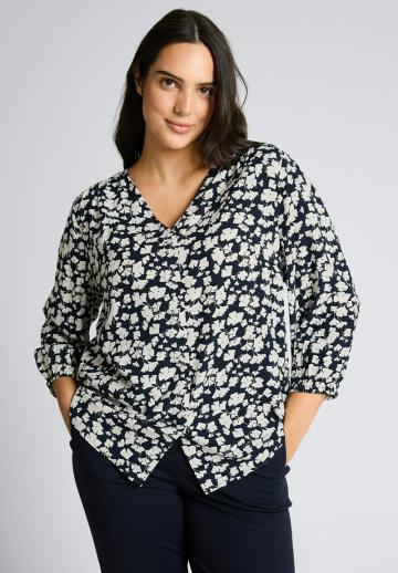 Атласная блузка