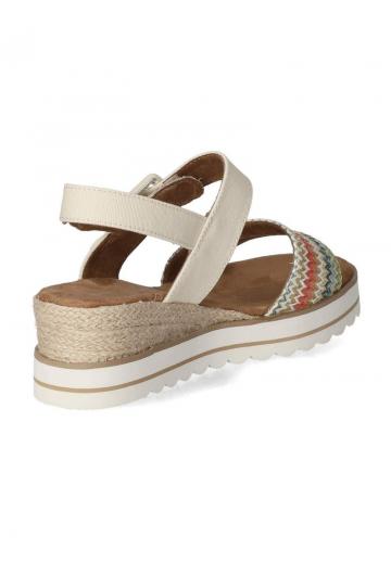 Босоножки на платформе