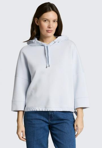 Пуловер с капюшоном